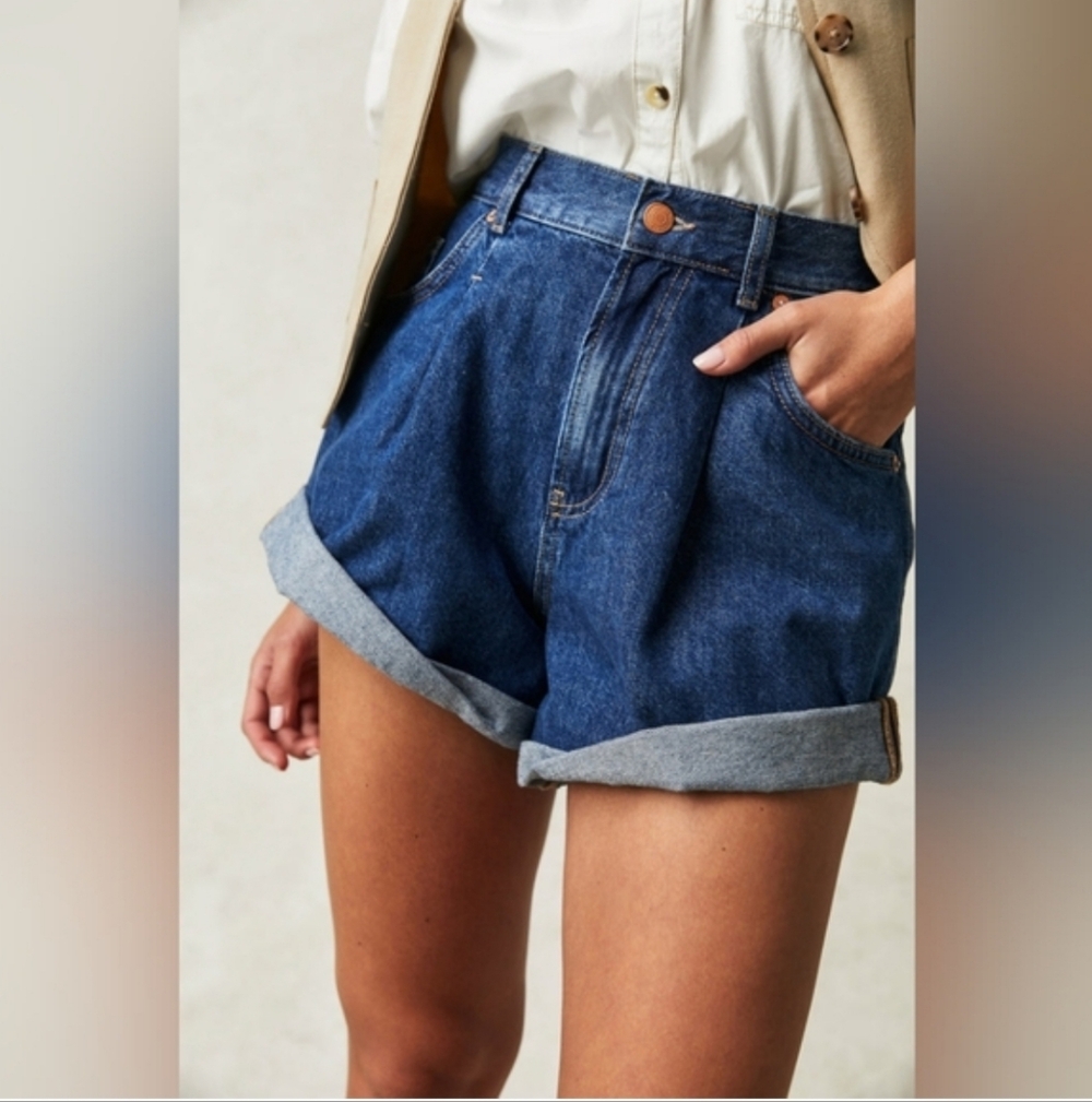 We The Free Danni High Rise Denim Shorts L